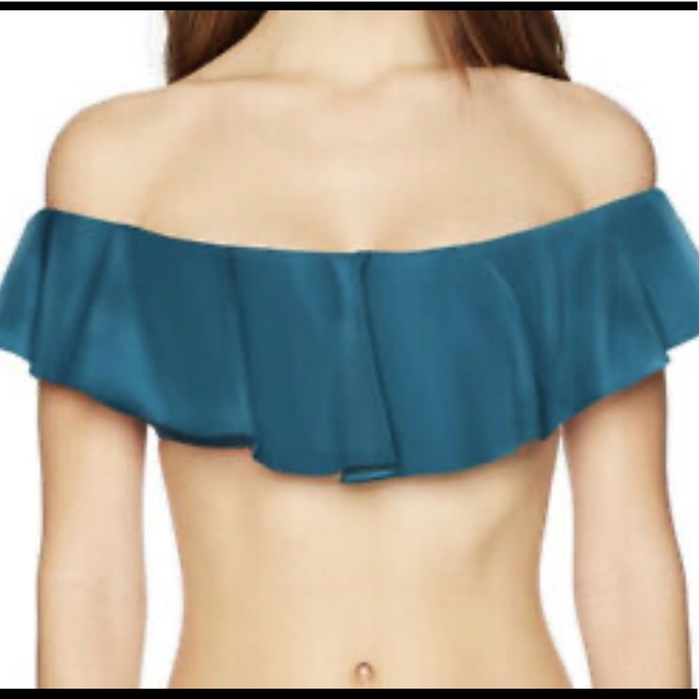 🆕Trina Turk Flutter Swim Top, Size 4